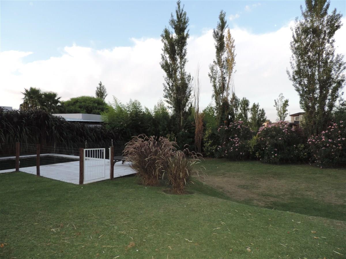 CASA FRENTE A LA PLAYA COSTA URUGUAYA